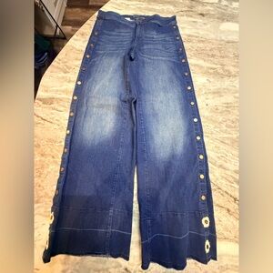 Soho Jeans Wide Leg Snap Button Jeans Womens 12 Blue High Rise Trendy Denim